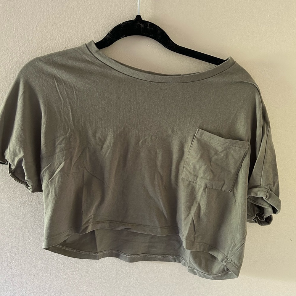 Boxy cropped tee